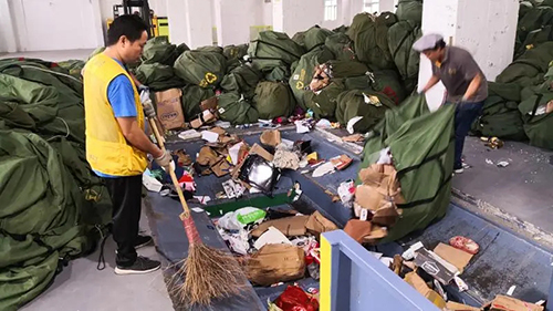 recyclables sorting