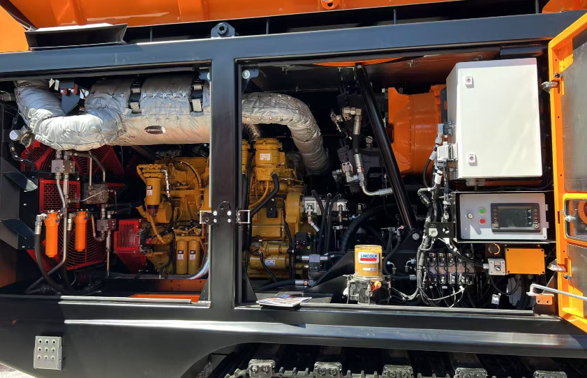Peaks-Eco Mobile Double Shaft Synchronous Shredder Helps to Turn Construction Waste into Treasure