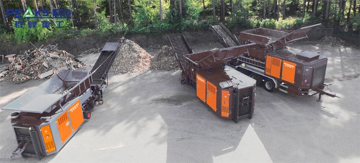 Mobile double shaft synchronous shredder