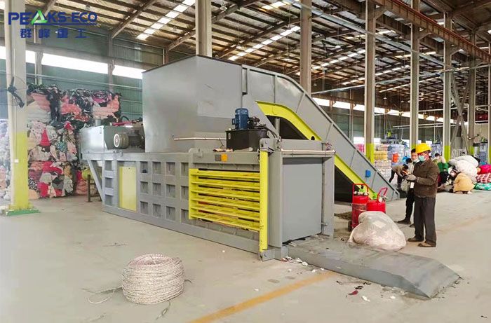 1250 Automatic Baler 1250 Automatic Baler