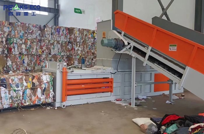 1250 Automatic Baler 1250 Automatic Baler